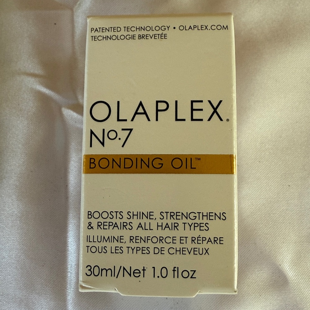 OLAPLEX No.7 Bonding Oil with Gold Accent